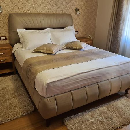 Apartmani Rajin Vrsac Bagian luar foto