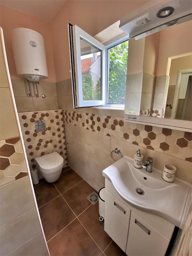 Apartmani Rajin Vrsac Bagian luar foto