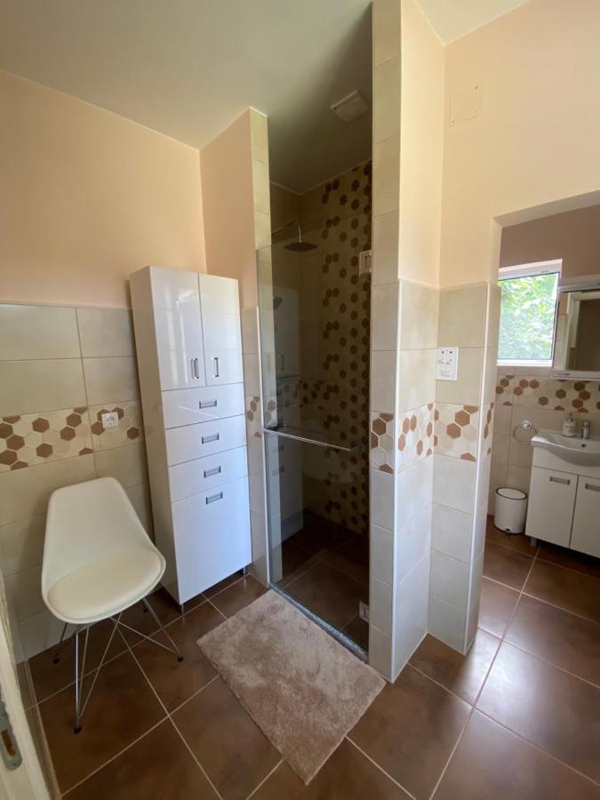 Apartmani Rajin Vrsac Bagian luar foto