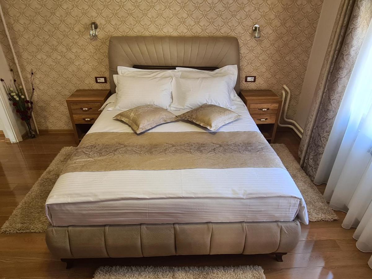 Apartmani Rajin Vrsac Bagian luar foto