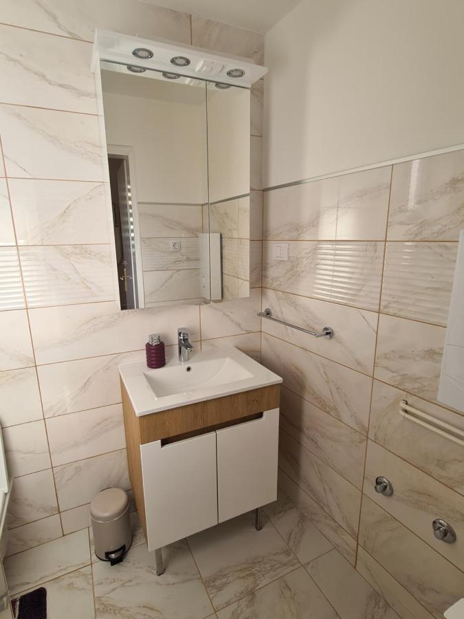 Apartmani Rajin Vrsac Bagian luar foto