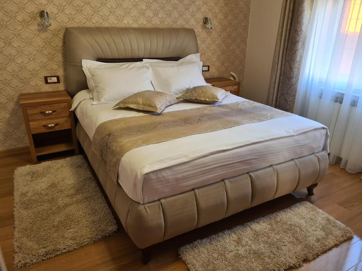 Apartmani Rajin Vrsac Bagian luar foto